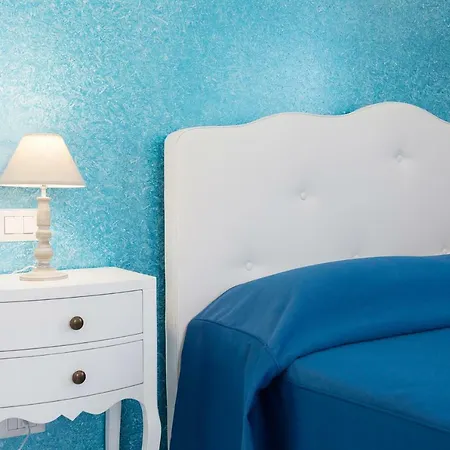 Отель Odysseus 3*