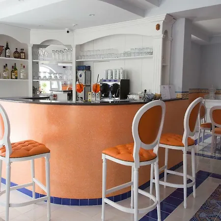 Отель Odysseus 3*