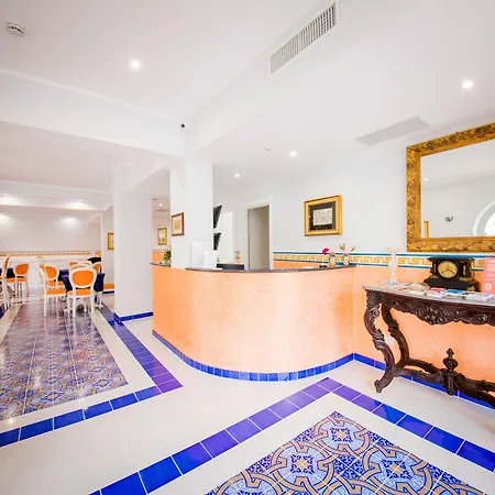 Odysseus Hotel 3*