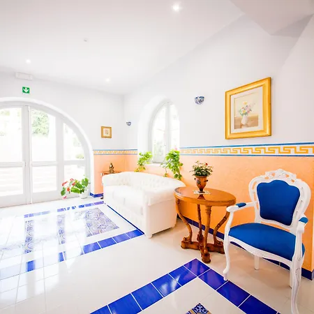 Odysseus Hotel 3*