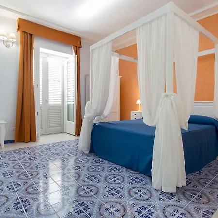 Hotel Odysseus
