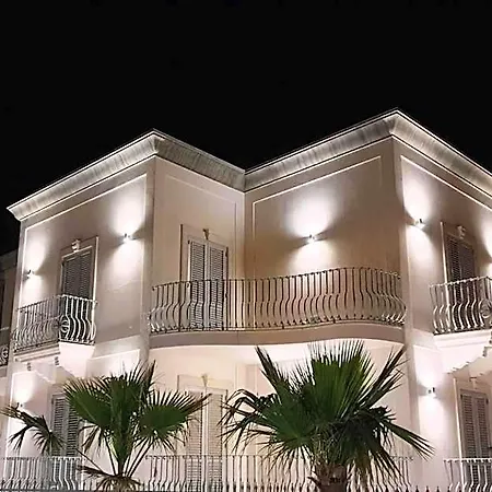 Odysseus Hotel