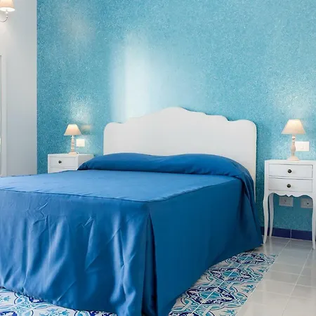 Odysseus Hotel